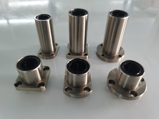 OEM SUS Bola de aço GCR15 Arbusto de flange redonda para movimento linear
